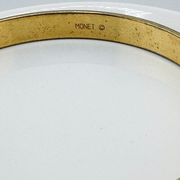Vintage Monet Gold Tone Bangle Bracelet Formal Classic Timeless Retro - Picture 5 of 6